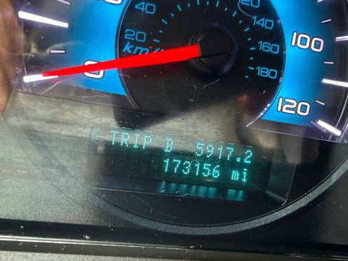 Used 2010 Ford Fusion SE FWD image 15