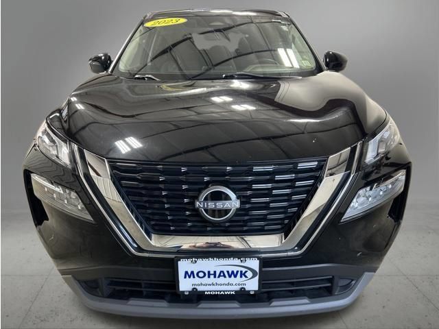 Used 2023 Nissan Rogue SV AWD/4WD image 9