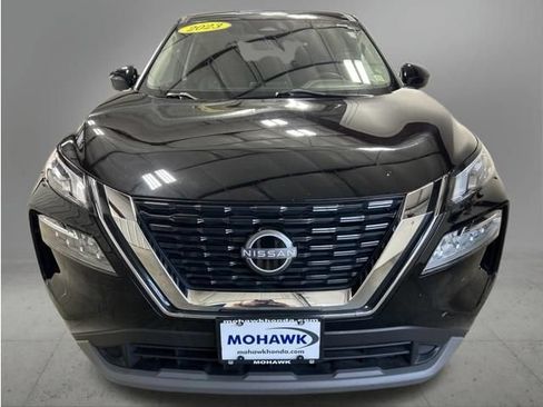 Used 2023 Nissan Rogue SV AWD/4WD image 9