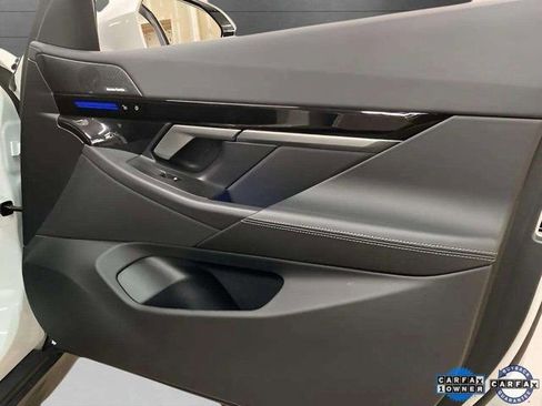 Used 2025 BMW 530i xDrive image 78