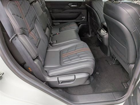 New 2025 Nissan Armada PRO-4X w/ Pro-4X Premium Package image 33