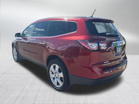 Used 2017 Chevrolet Traverse LT w/ Style and Technology Package AWD/4WD image 3