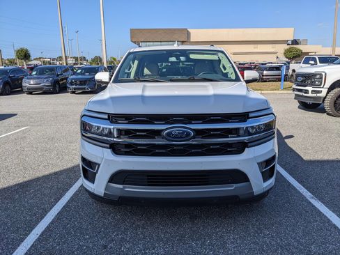 Used 2024 Ford Expedition Max Limited image 2