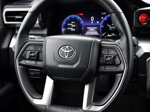 Used 2024 Toyota Tacoma TRD Off-Road w/ TRD Off Road Premium Package image 30