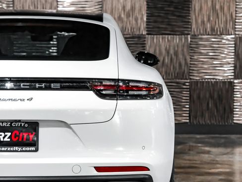 Used 2018 Porsche Panamera 4 w/ Premium Package Plus AWD/4WD image 52