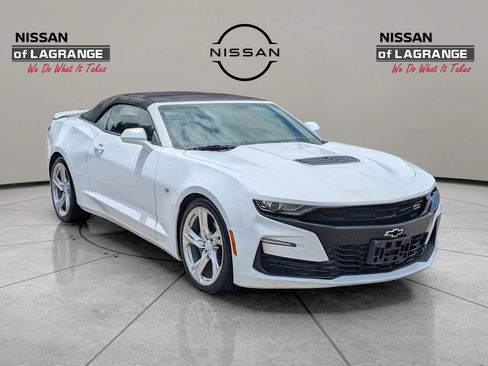 Used 2019 Chevrolet Camaro SS RWD image 3
