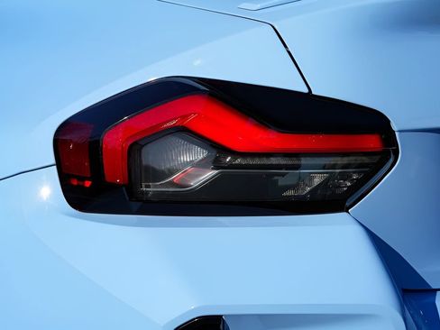 Used 2023 BMW M2 w/ Lighting Package image 27