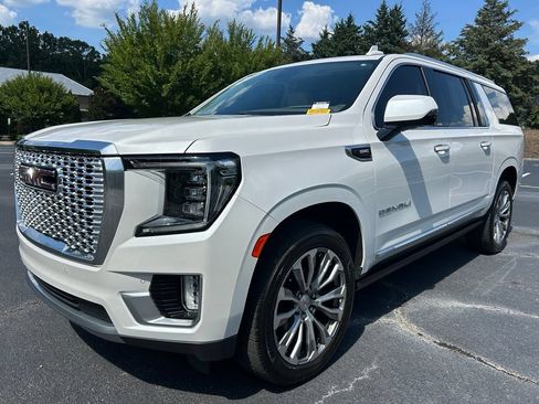 Used 2021 GMC Yukon XL Denali w/ Denali Premium Package AWD/4WD image 67