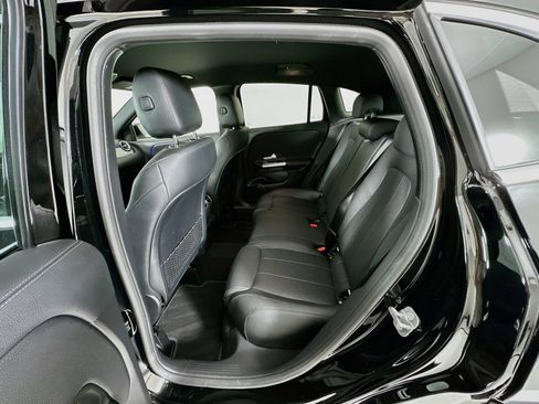 Certified 2025 Mercedes-Benz GLA 250 image 24