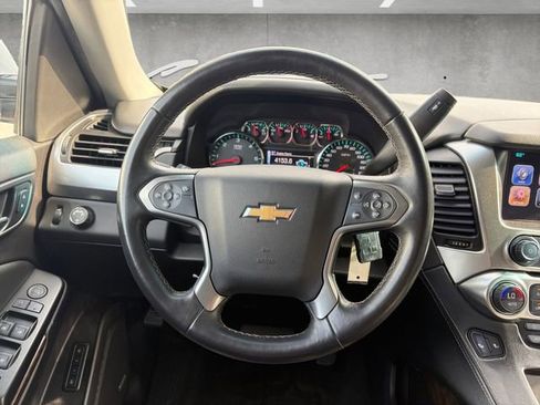 Used 2016 Chevrolet Suburban LT RWD image 21