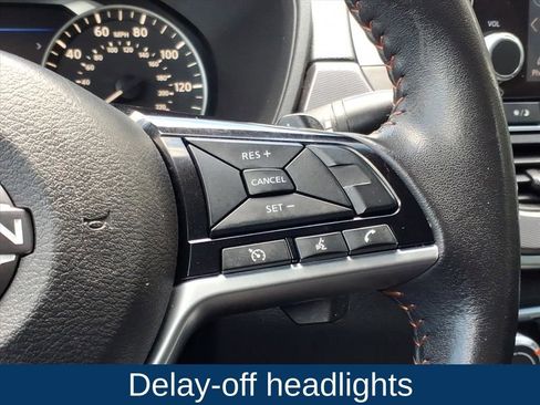 Used 2024 Nissan Altima 2.5 SR FWD image 12