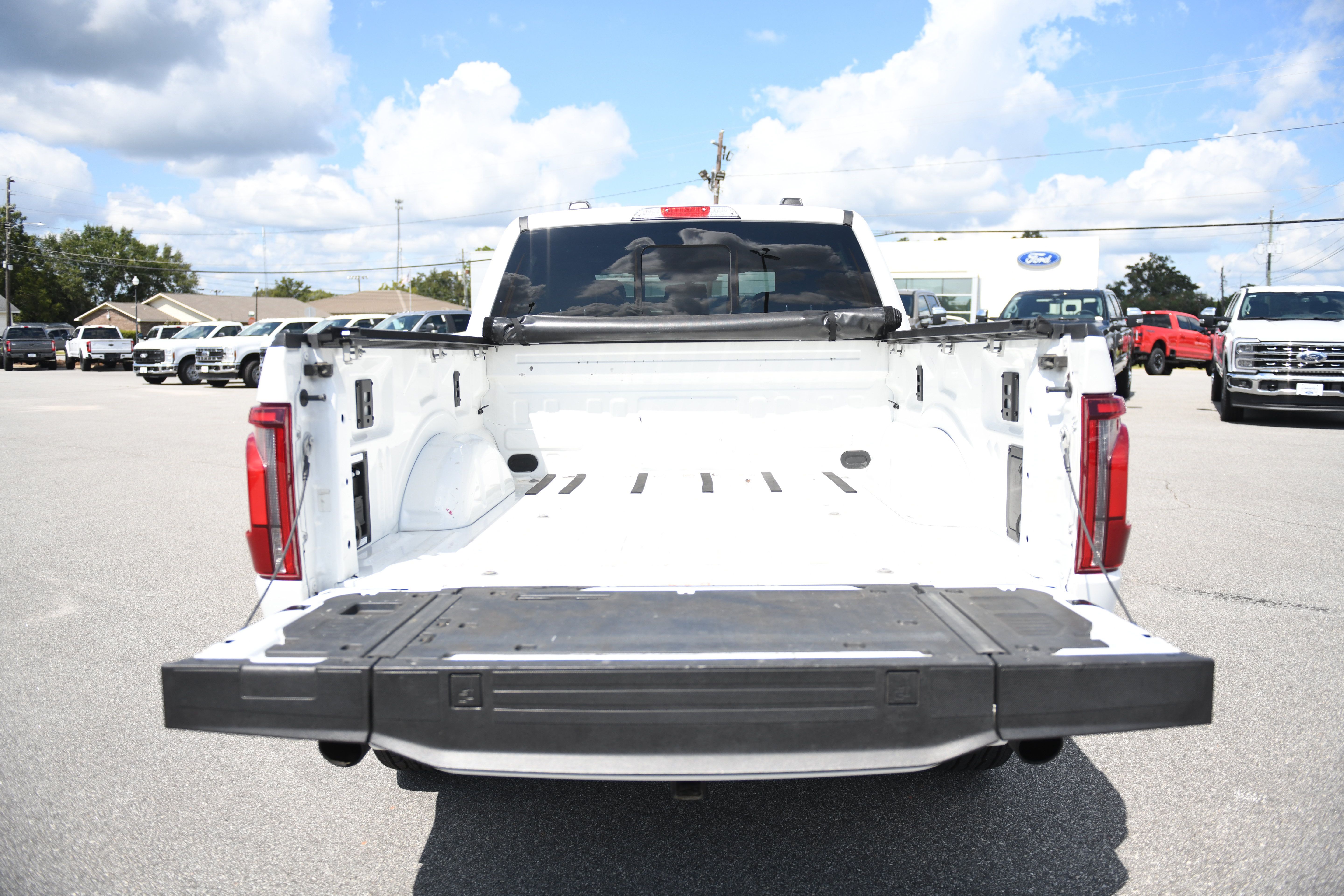Used 2024 Ford F150 Lariat w/ Equipment Group 502A High AWD/4WD image 10