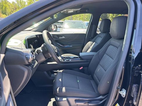New 2026 Chevrolet Equinox LT FWD image 8