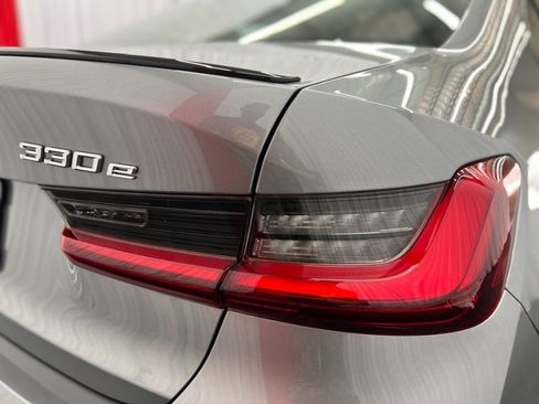 Used 2023 BMW 330e xDrive w/ M Sport Package AWD/4WD image 9
