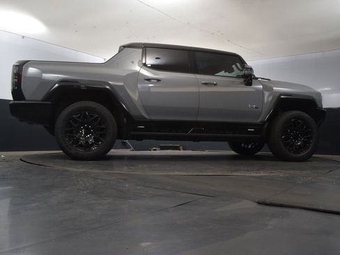 New 2025 GMC Hummer EV 2X image 47