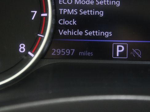 Used 2025 Nissan Sentra SR w/ SR Premium Package FWD image 40