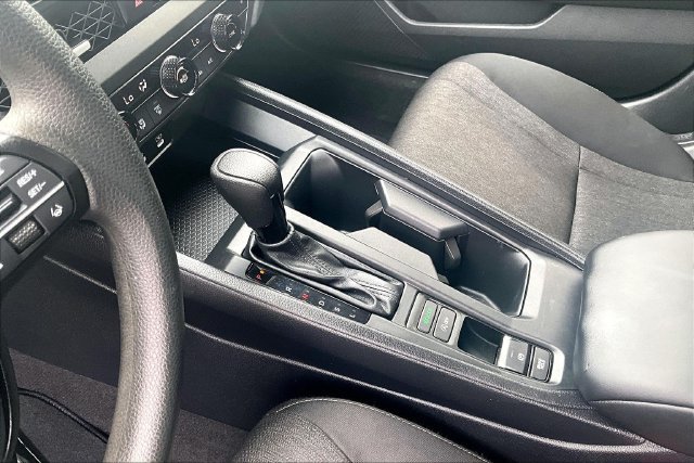 Used 2025 Honda Accord SE image 18