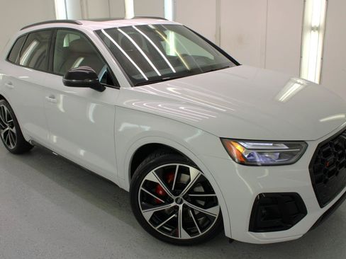 Used 2023 Audi SQ5 Premium Plus w/ Premium Plus Package AWD/4WD image 29