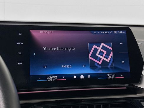 Used 2025 BMW X2 xDrive28i image 21