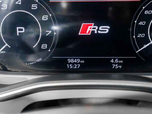 Used 2025 Audi RS 6 performance image 46