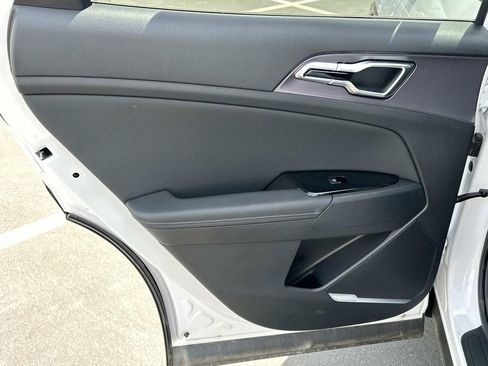 New 2025 Kia Sportage SX image 10