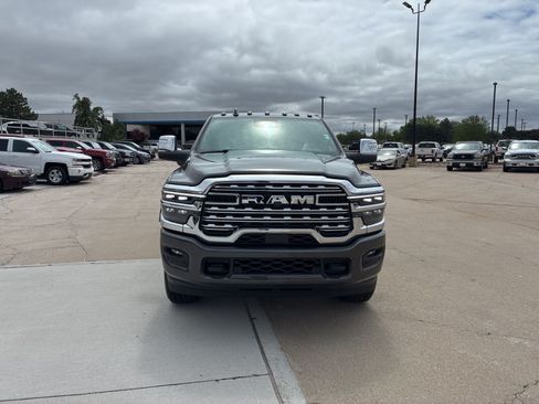 New 2026 RAM 2500 Limited AWD/4WD image 9