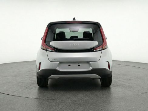Used 2025 Kia Soul LX w/ LX Technology Package image 7