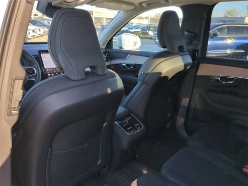 New 2025 Volvo XC90 B5 Core w/ Protection Package Premier image 10