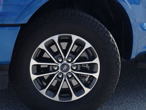 Used 2019 Ford F150 XLT w/ Equipment Group 302A Luxury image 15