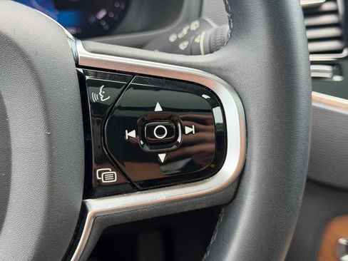 Certified 2024 Volvo XC90 B6 Plus w/ Protection Package Premier AWD/4WD image 19