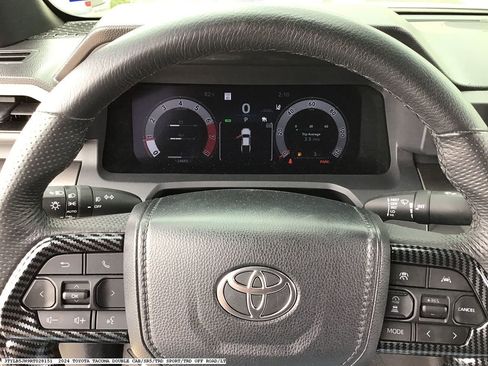 Used 2024 Toyota Tacoma TRD Sport image 8