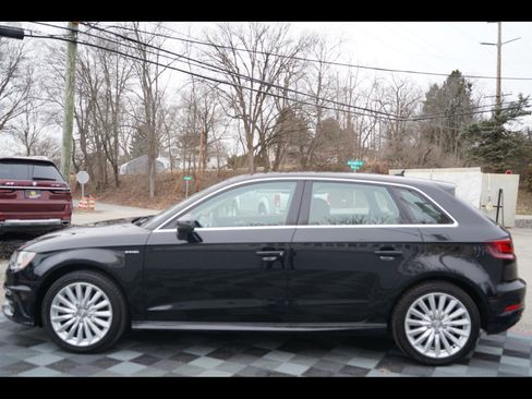 Used 2016 Audi A3 e-tron Premium Plus w/ Premium Plus Package image 11