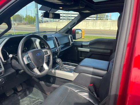 Used 2017 Ford F150 Lariat AWD/4WD image 10