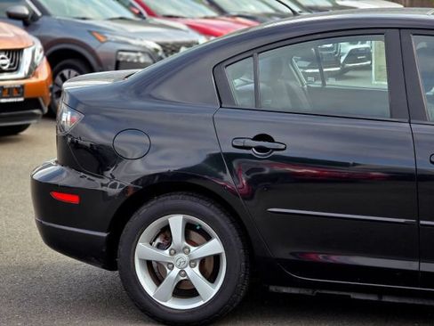 Used 2006 MAZDA MAZDA3 s FWD image 13