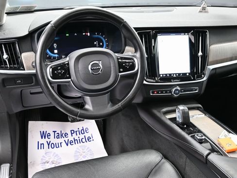 Used 2023 Volvo S90 B6 Plus w/ Protection Package Premier image 31