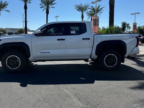 New 2026 Toyota Tacoma TRD Off-Road image 3