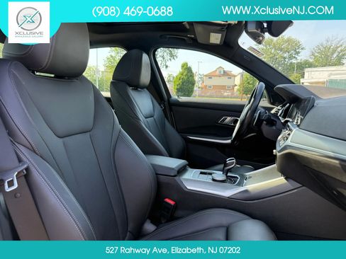 Used 2022 BMW 330i xDrive Sedan w/ M Sport Package AWD/4WD image 20