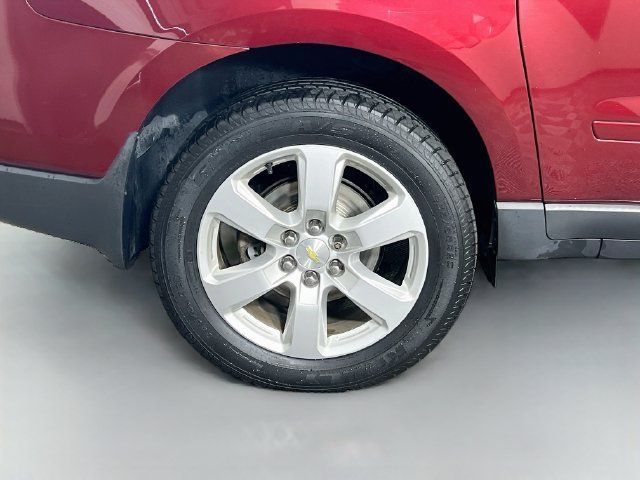 Used 2017 Chevrolet Traverse LT w/ Style and Technology Package FWD image 35