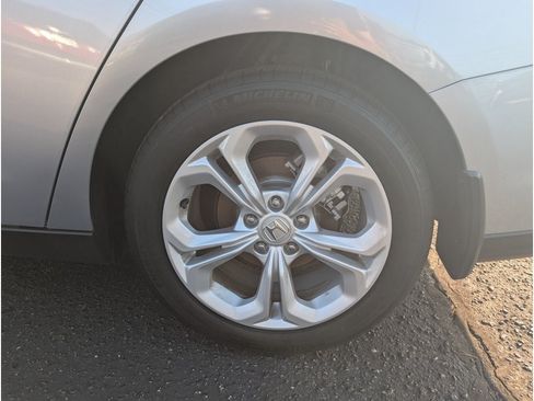 Used 2025 Honda Accord LX image 12