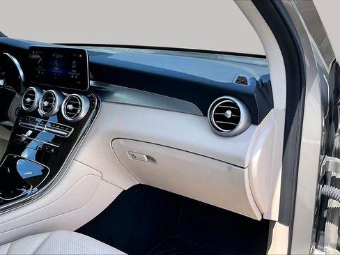 Used 2022 Mercedes-Benz GLC 300 image 19