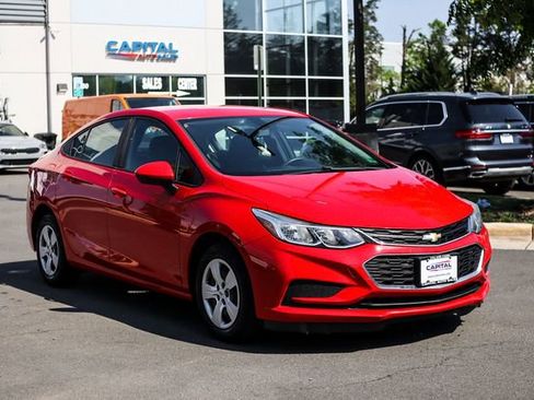 Used 2018 Chevrolet Cruze LS FWD image 7