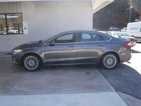Used 2016 Ford Fusion Titanium image 14