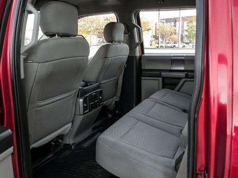 Used 2018 Ford F350 XLT w/ XLT Premium Package image 39