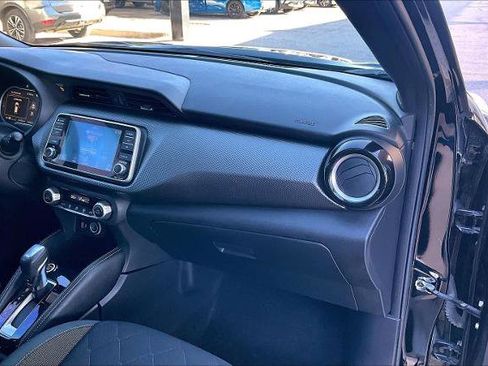 Certified 2020 Nissan Kicks SV image 17