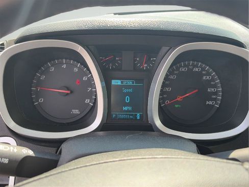 Used 2016 Chevrolet Equinox LTZ w/ Enhanced Convenience Package FWD image 27