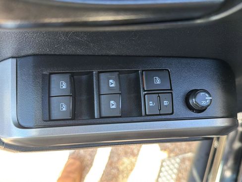 Used 2023 Toyota Tacoma SR5 image 19