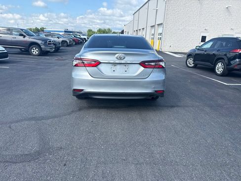 Used 2023 Toyota Camry LE FWD image 3