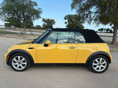 Used 2008 MINI Cooper Convertible FWD image 18