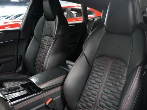 Used 2021 Audi RS 7 Sportback w/ Carbon Optic Package AWD/4WD image 11