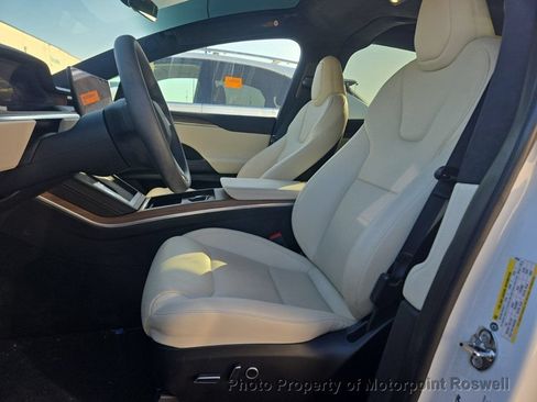 Used 2024 Tesla Model X AWD/4WD image 2